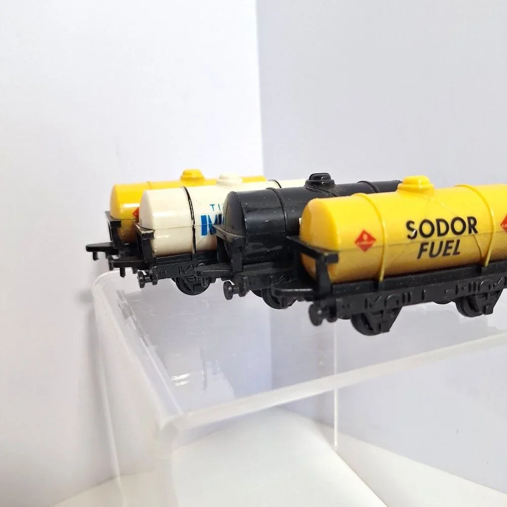 Thomas ERTL Sodor Fuel Milk Tar Tanker Train Lot Vintage 1993 Friends - Picture 7 of 14